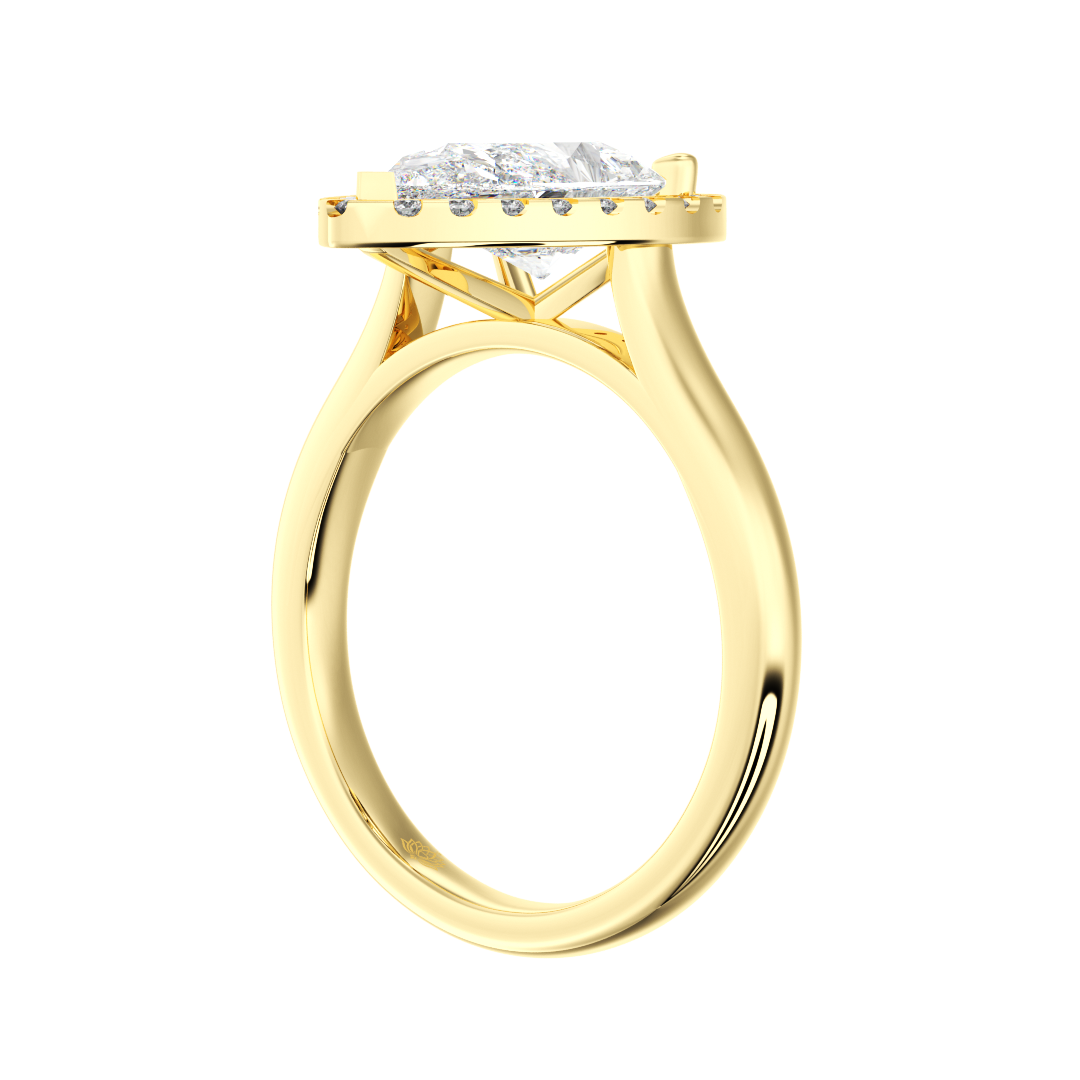 Émilie Pear Cut Diamond Engagement Ring