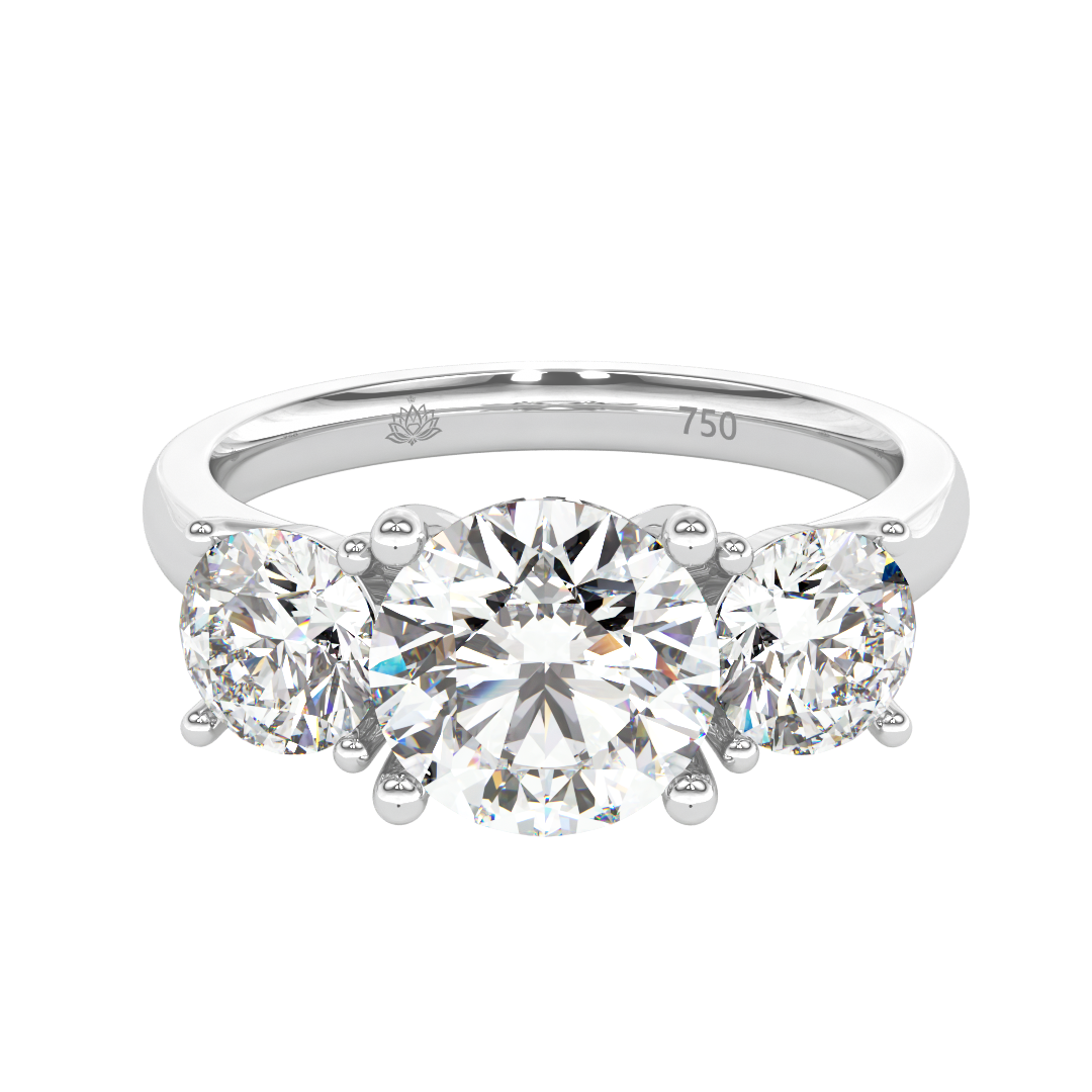 Océane Round Diamond Three Stone Engagement Ring